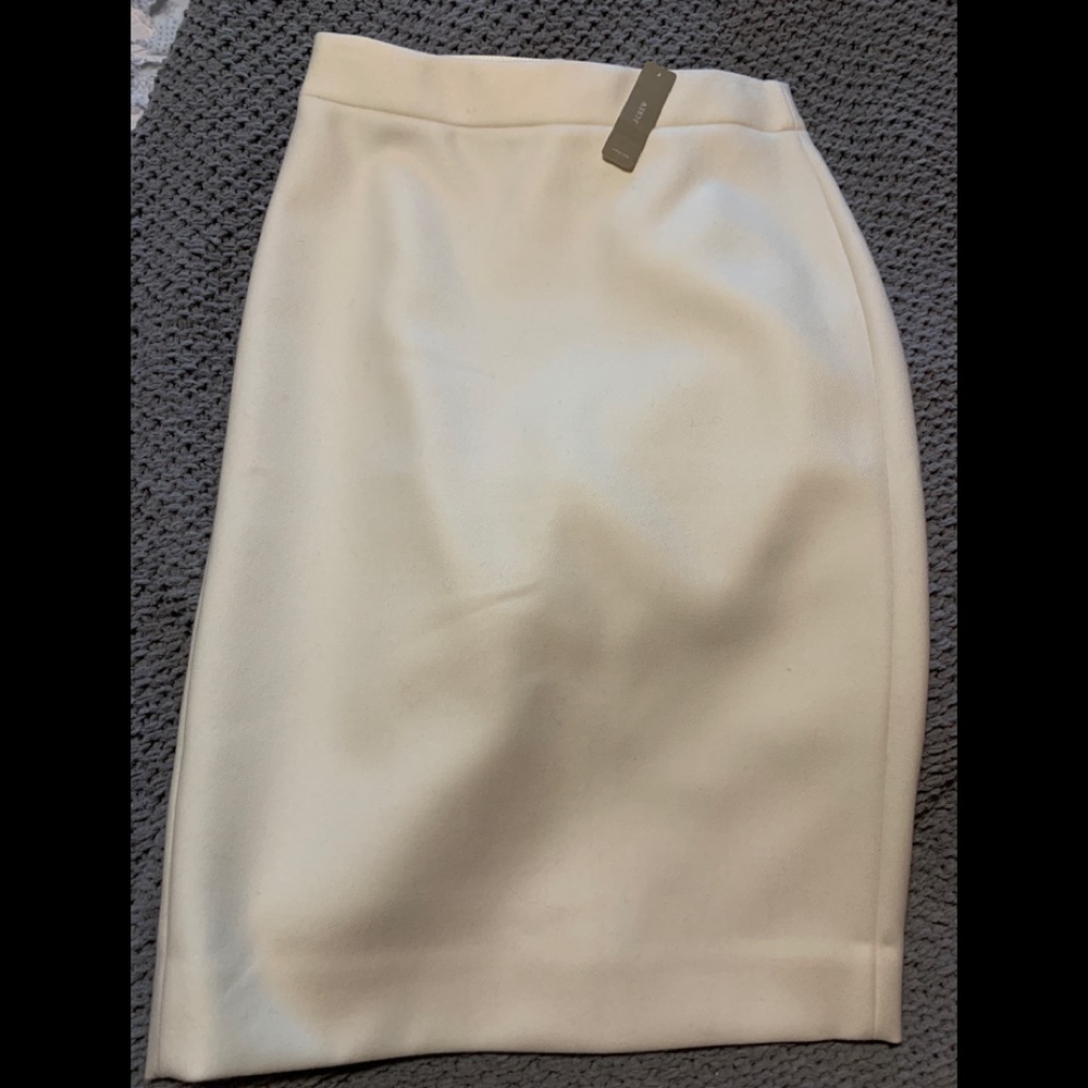 Beautiful classic piece No. 2 Pencil Skirt!